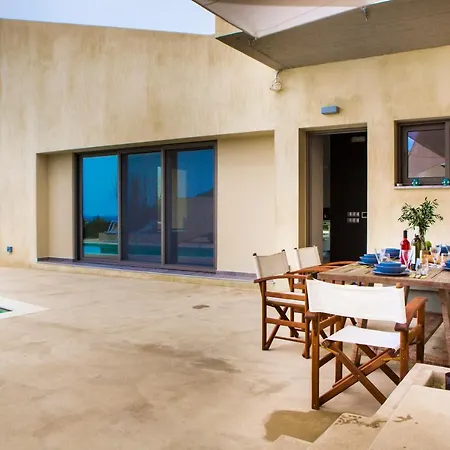 Profilios Villas Mantzavináta